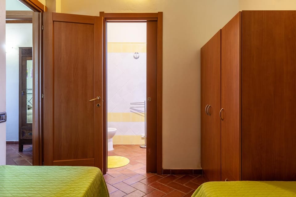 Bathroom, Living room