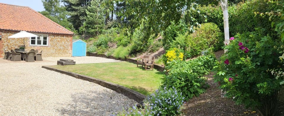 Property building, Garden