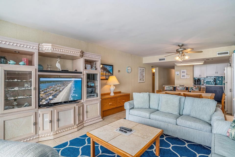 0612 Waters Edge Resort condo Apartment in Garden City