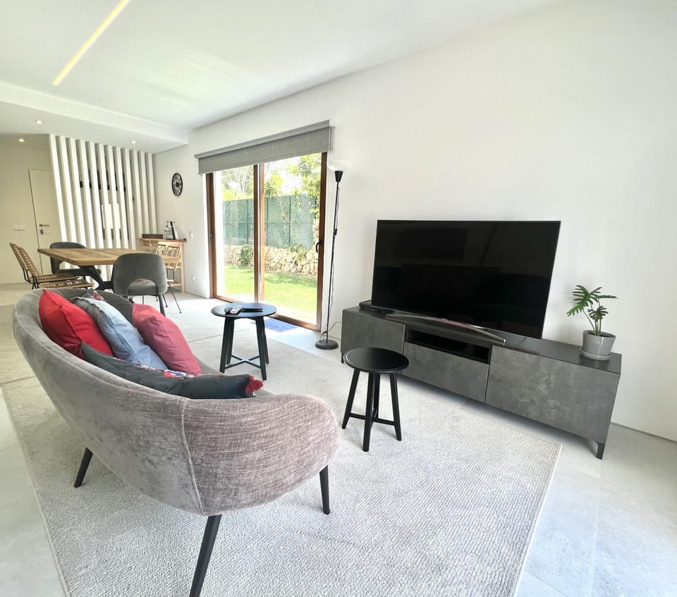 Communal lounge/ TV room, Living room