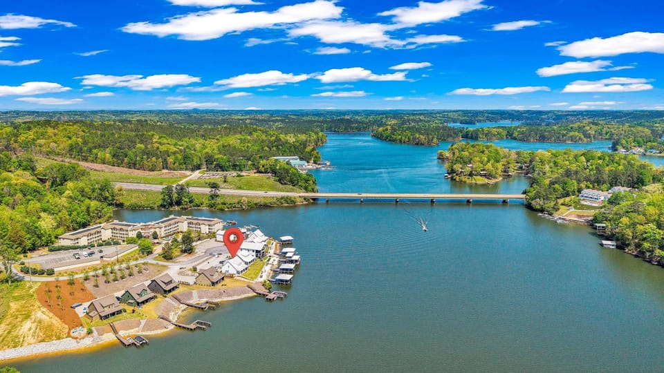 Lake Daze on Lake Martin House in Alexander City