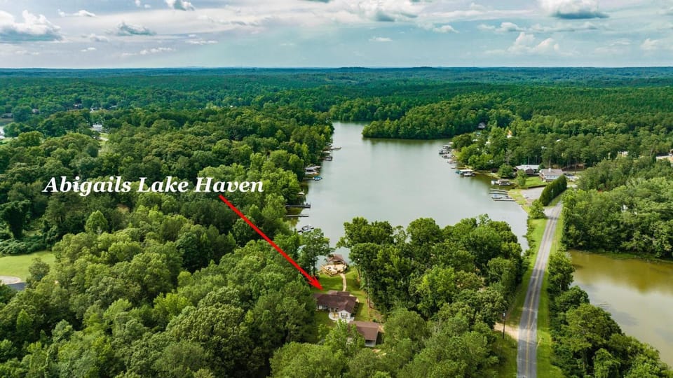 Abigail's Lake Haven House in Lake Martin