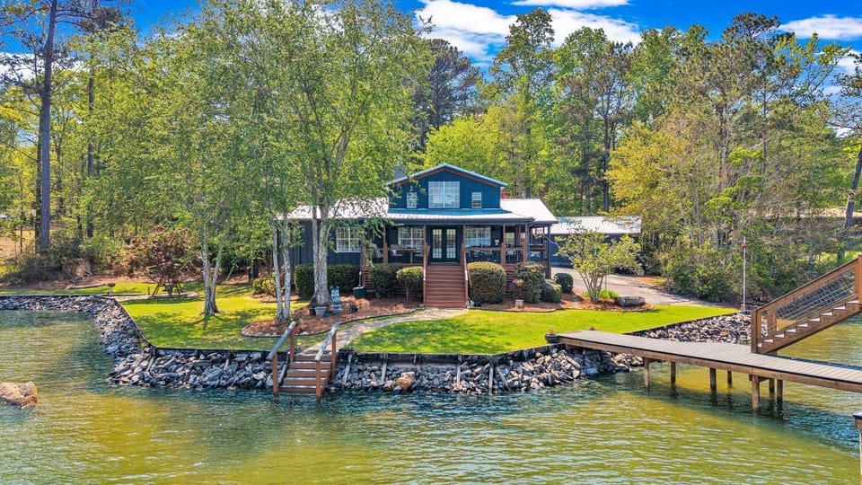 Eagle's Nest on Lake Martin House in Lake Martin