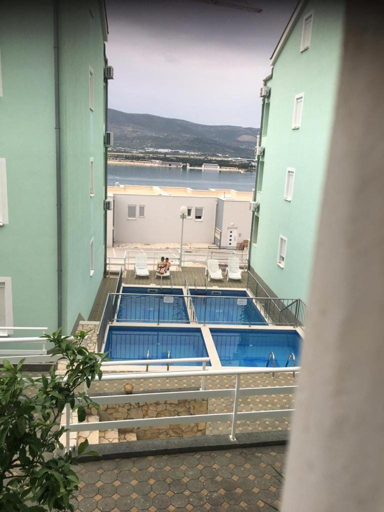 Pool view, Sea view