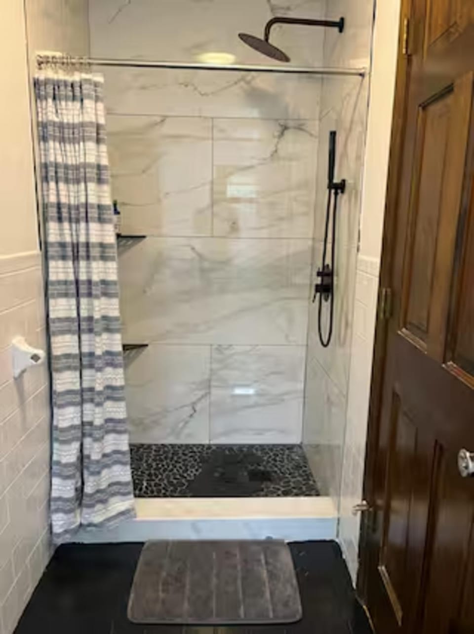 Cozy Cabin Condo by the Mountain, 5mins to skiing! Cabin in Windham