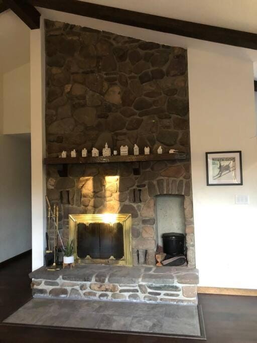 Mountain view apartment, 5mins to Ski Area! Apartment in Windham