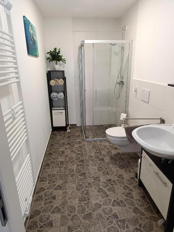 Ferien- Monteurwohnung bis 6 Personen Apartment in Leipzig