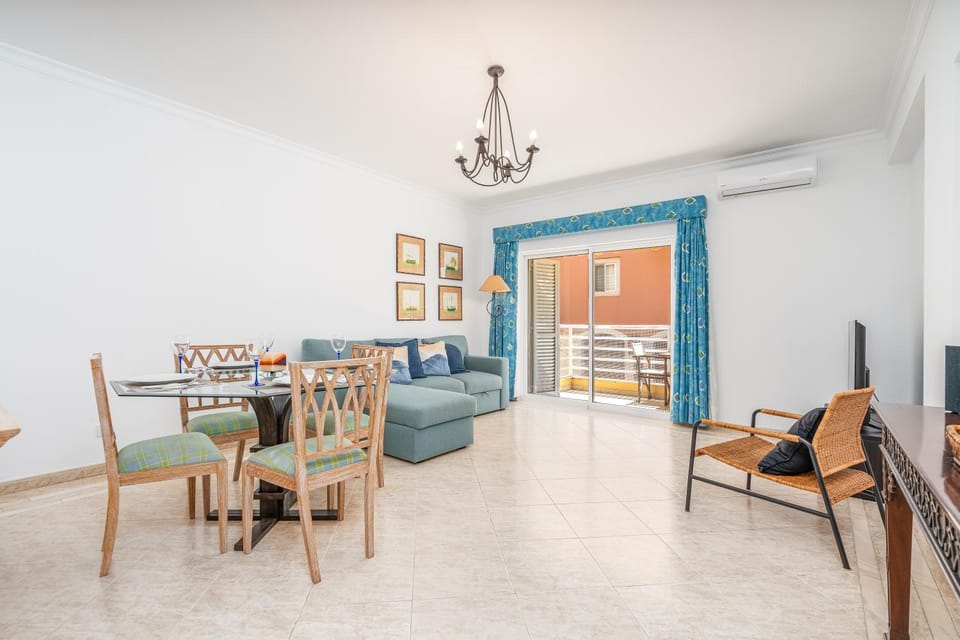 Vilamoura Central 2 Bedroom Apartment Apartment in Quarteira