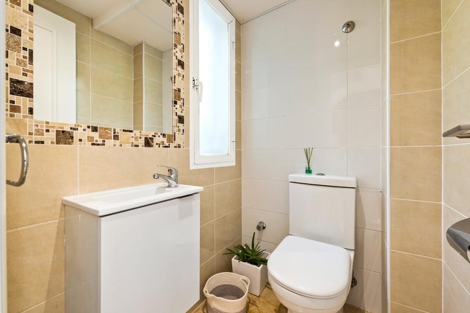 Toilet, Bathroom