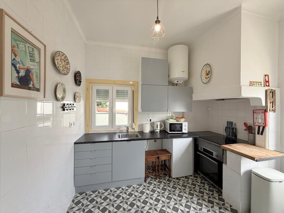 Coffee/tea facilities, Kitchen or kitchenette, oven, pet friendly, stove, toaster