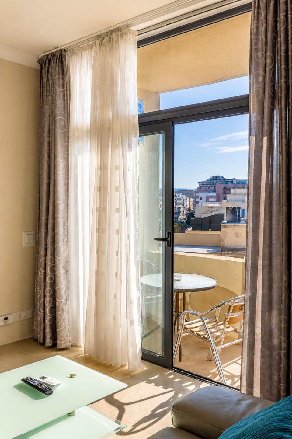 Sunset Seaview Apartment Apartment in Saint Paul's Bay
