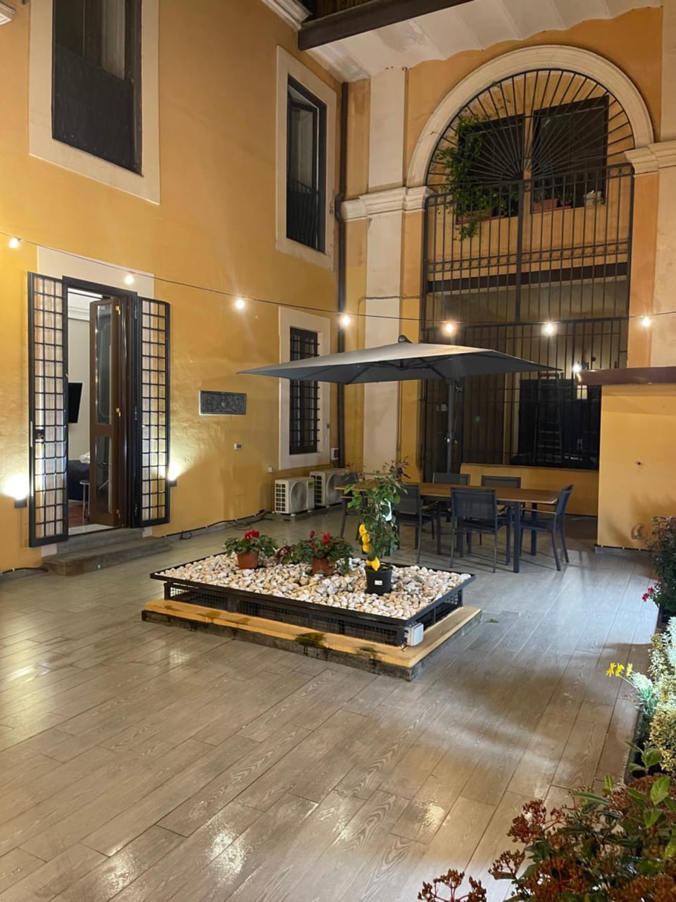 SPANISH GARDEN Apartment in Rome