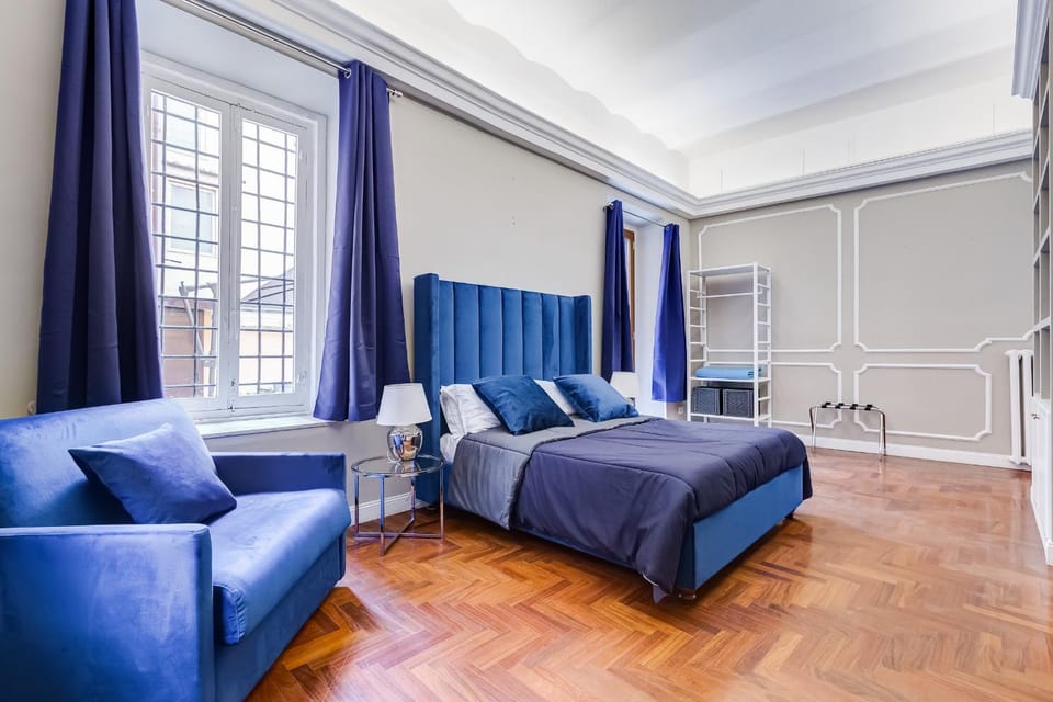 Bed, Photo of the whole room