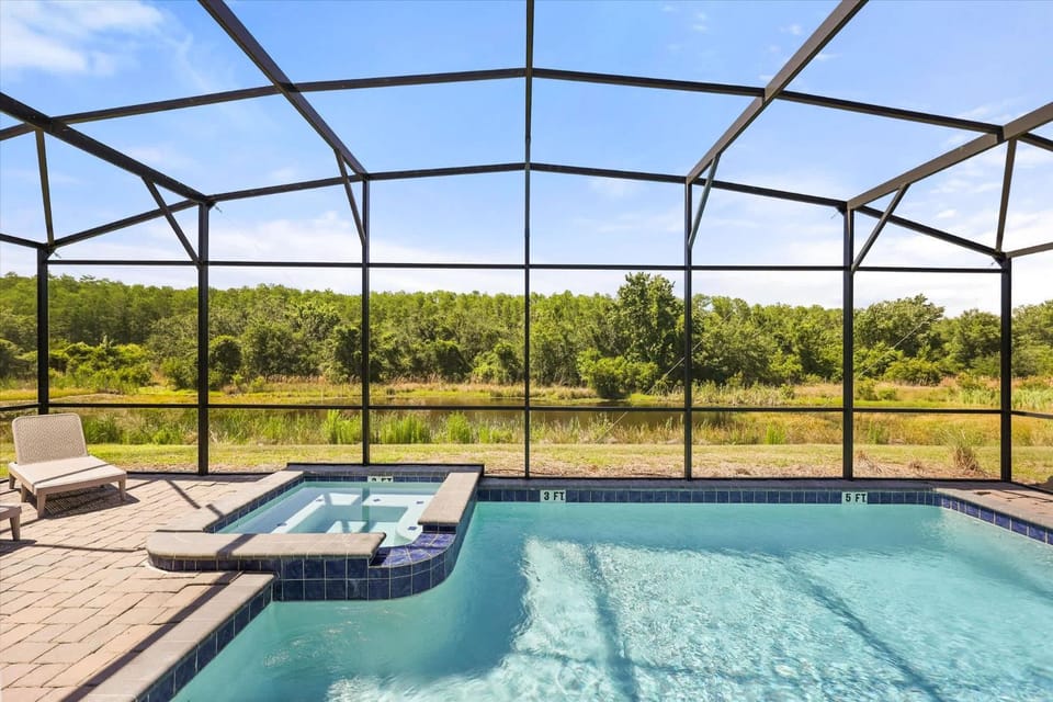 Great 8 br villa w games theater pool by Disney Villa in Kissimmee