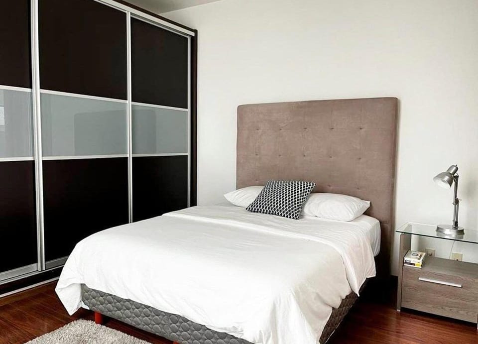 Condesa Residence Amsterdam 202 Bright 1BR 1BA On Amsterdam Av House in Mexico City