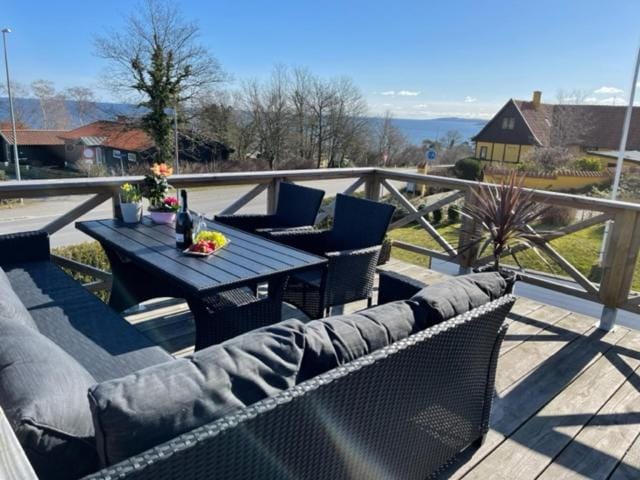 Day, View (from property/room), Balcony/Terrace, Seating area, Dining area