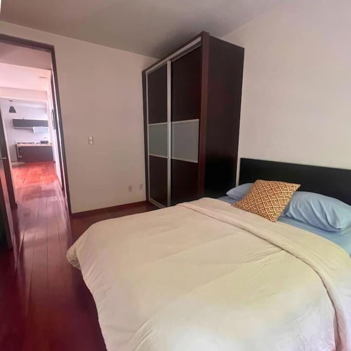 Condesa Residence Amsterdam D Sunny 2Bed 1Bath Apt in Condesa Apartment in Mexico City