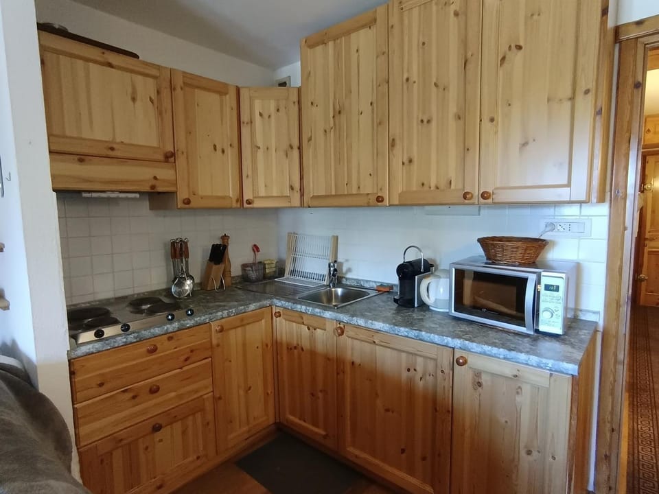 Studio cosy avec terrasse, jardinet et Wifi à Montgenèvre - FR-1-445-188 Apartment in Montgenèvre