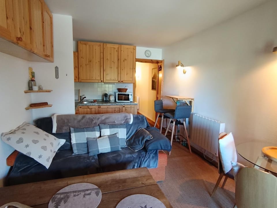 Studio cosy avec terrasse, jardinet et Wifi à Montgenèvre - FR-1-445-188 Apartment in Montgenèvre