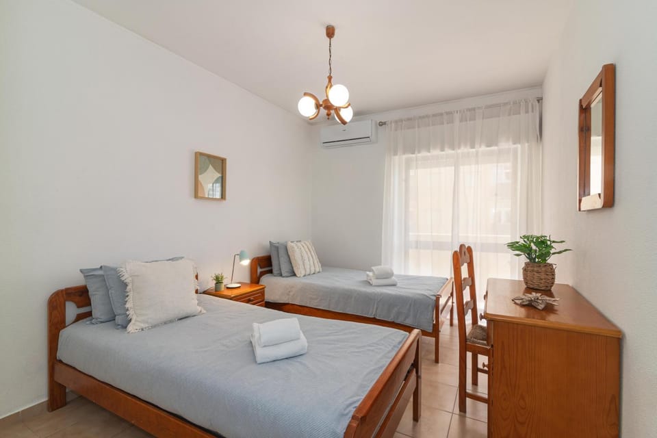 Bed, Photo of the whole room, Bedroom, towels, air conditioner