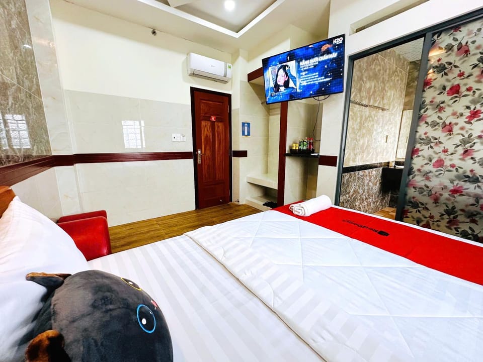 Bed, TV and multimedia, Photo of the whole room, Evening entertainment, Bedroom