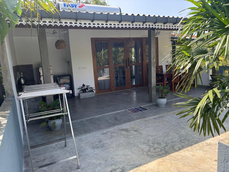 Oshi villa Villa in Southern Province