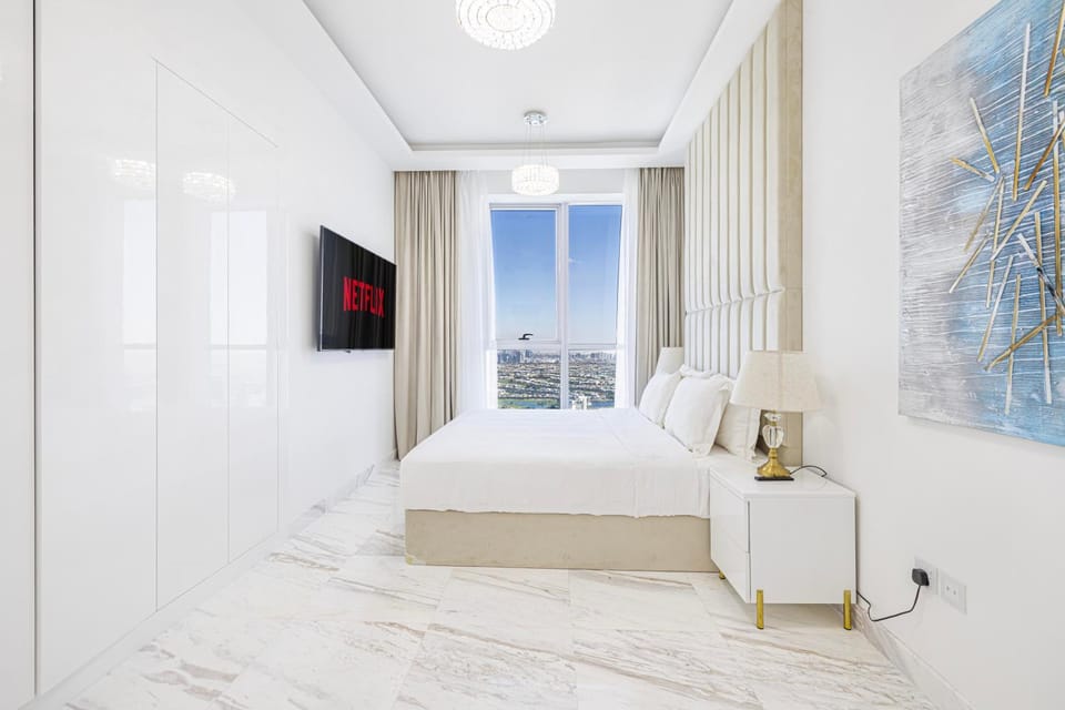 Upgraded Two Bedroom Apartment in Marina Apartment in Dubai