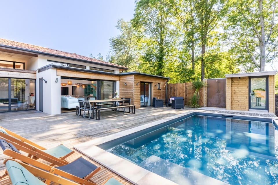 Pool view, Swimming pool