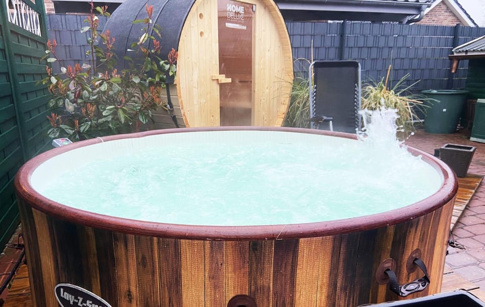Hot Tub, Hot Tub, Swimming pool
