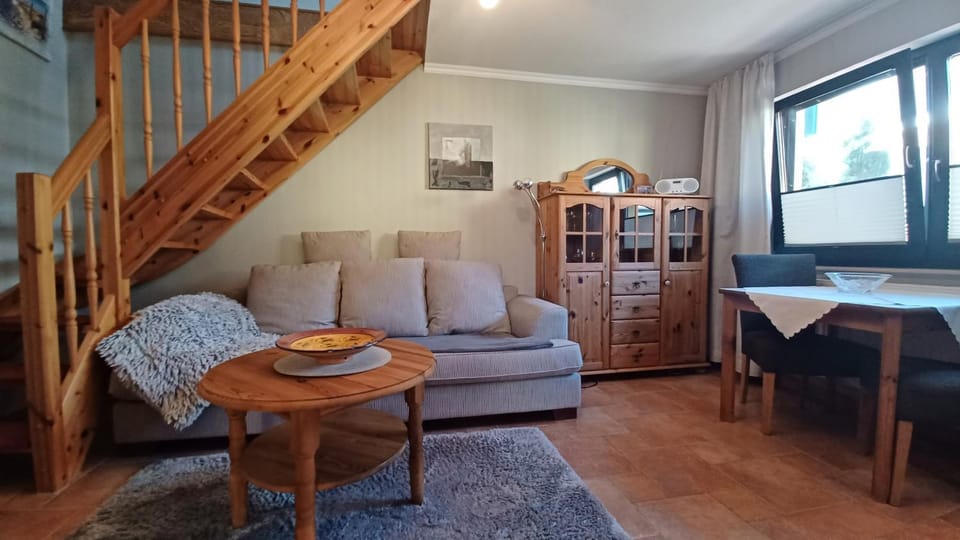 Living room, Photo of the whole room
