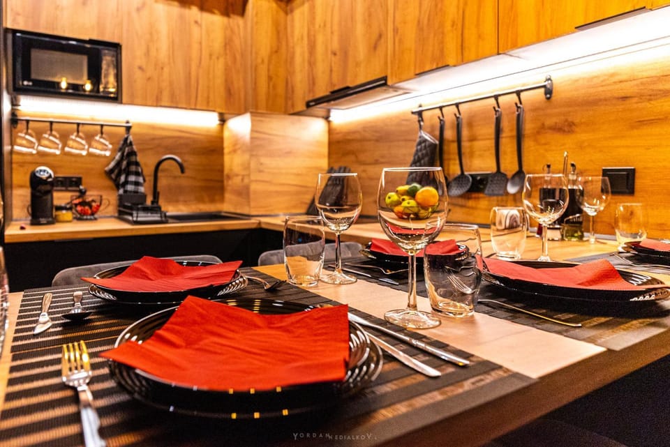 Kitchen or kitchenette, kitchen