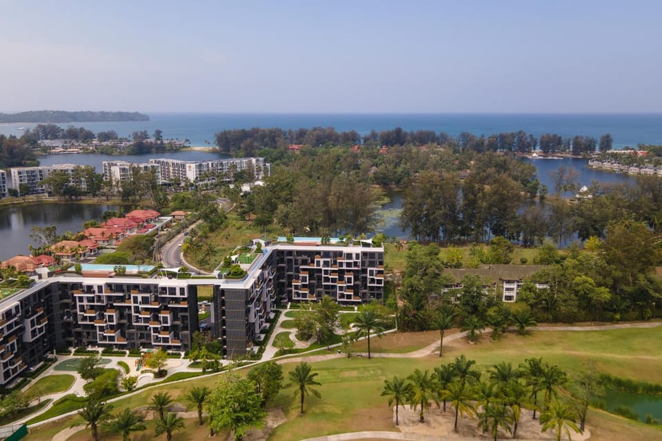Property building, Bird's eye view, City view, Lake view, River view, Sea view