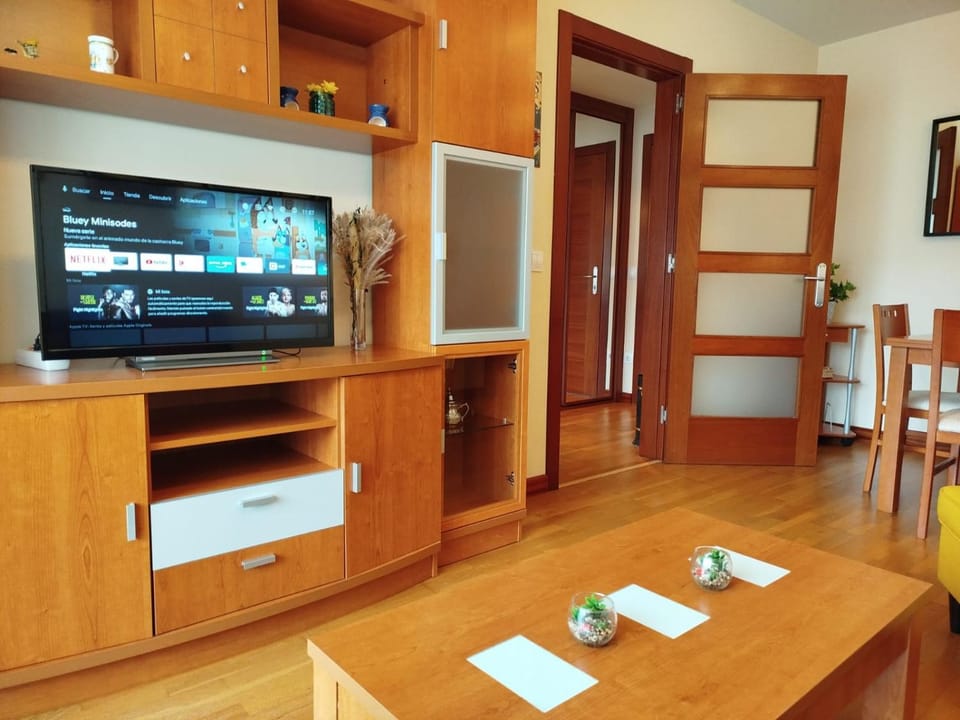 TV and multimedia, Living room, internet