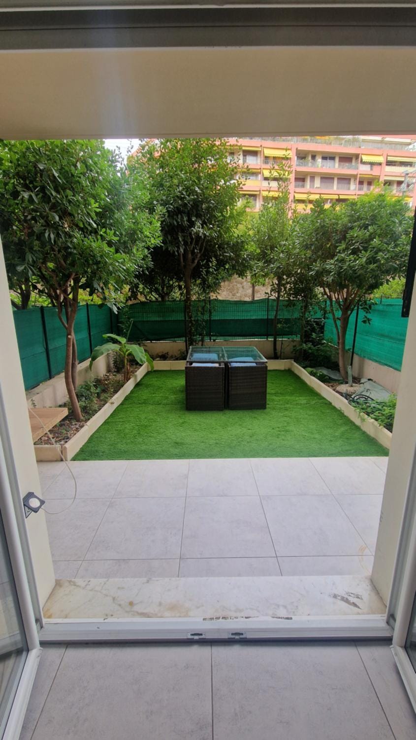 Menton, appartement/jardin, proche mer et centre Apartment in Menton