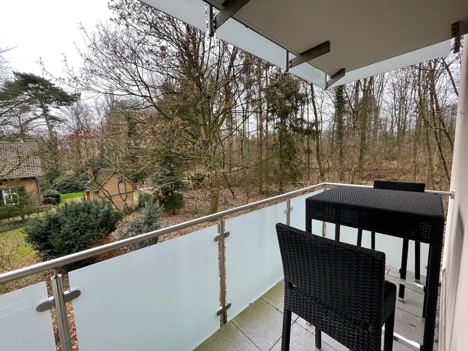 Spring, Natural landscape, Balcony/Terrace