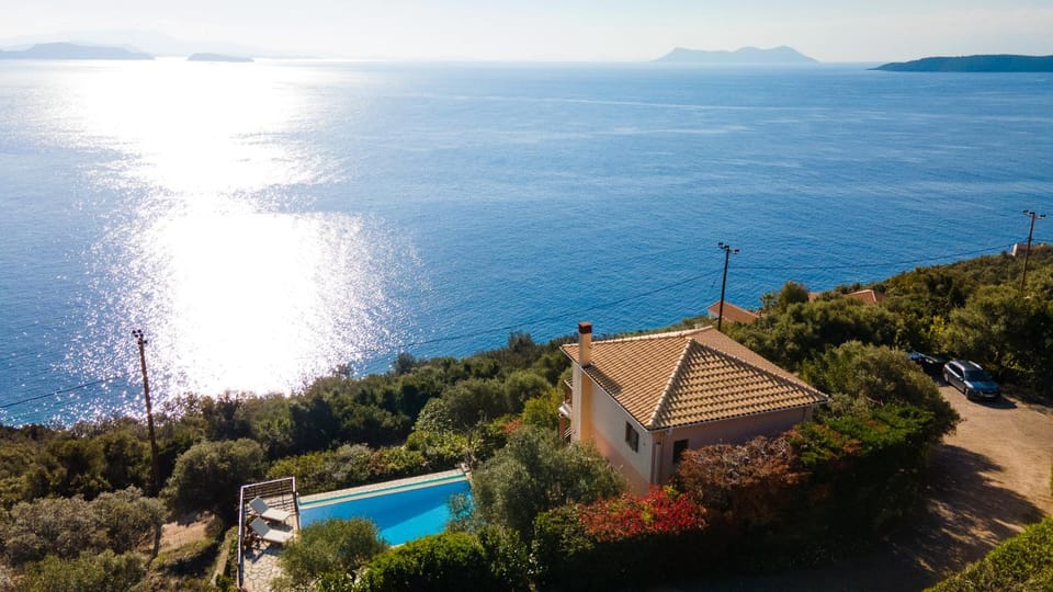 Property building, Day, Pool view, Sea view, Swimming pool