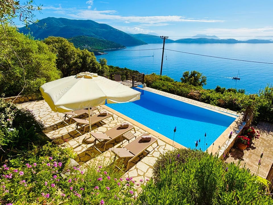 Garden view, Sea view, Swimming pool