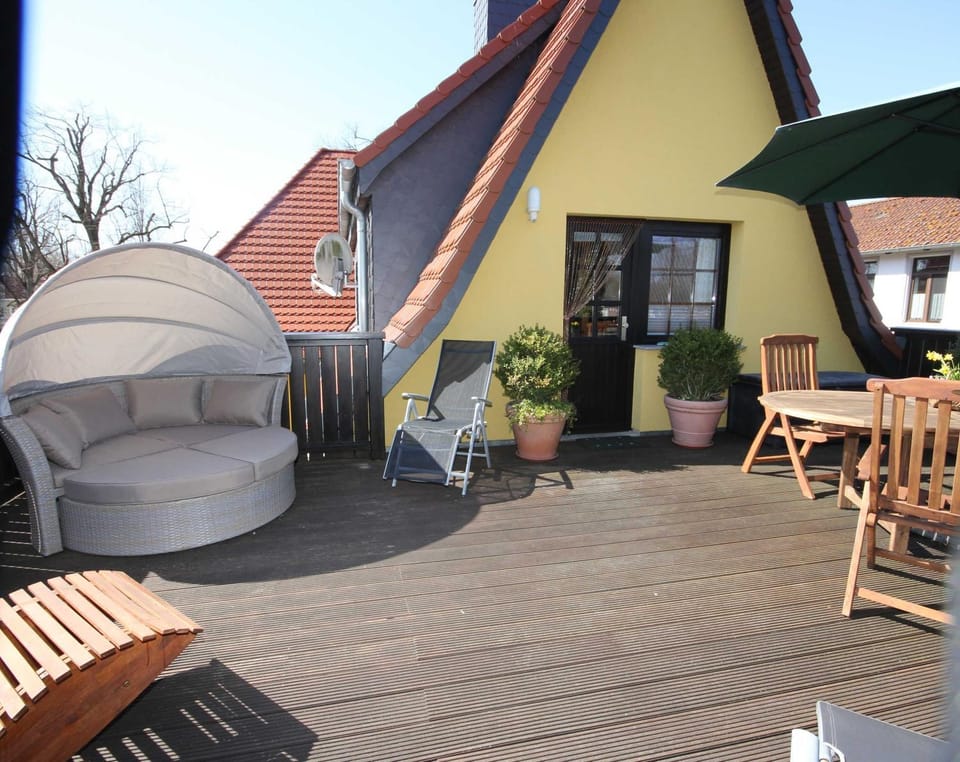 Property building, Balcony/Terrace