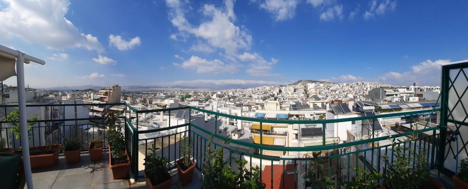 View (from property/room), Balcony/Terrace, City view