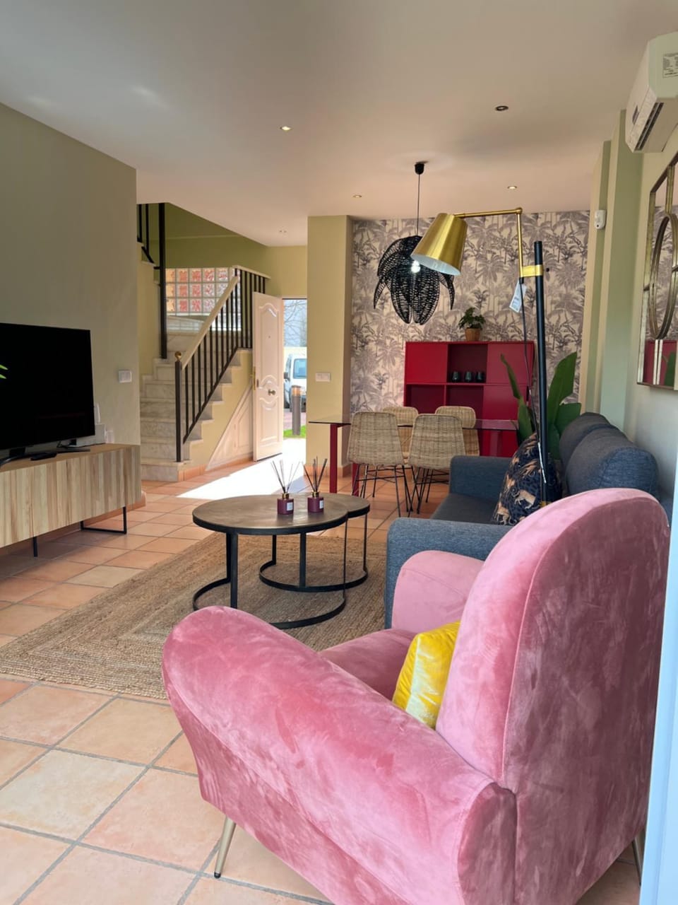 TV and multimedia, Living room