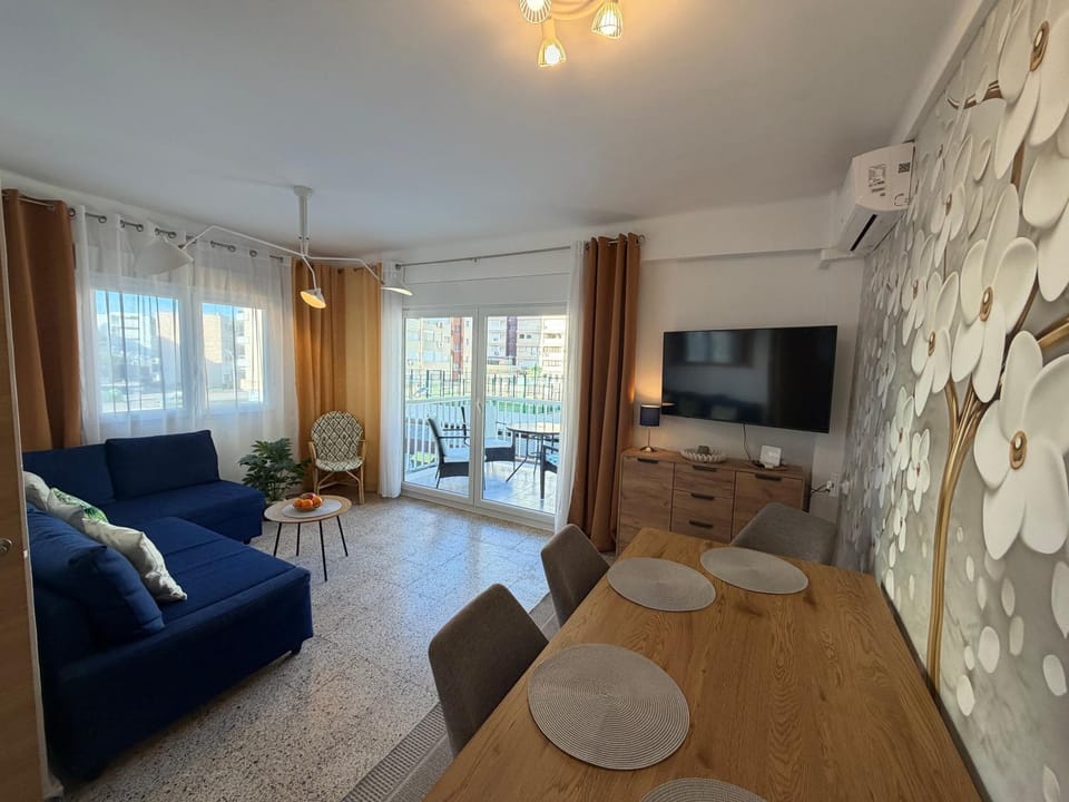 Lovely family apartment 2 min. from the beach Apartment in Safor