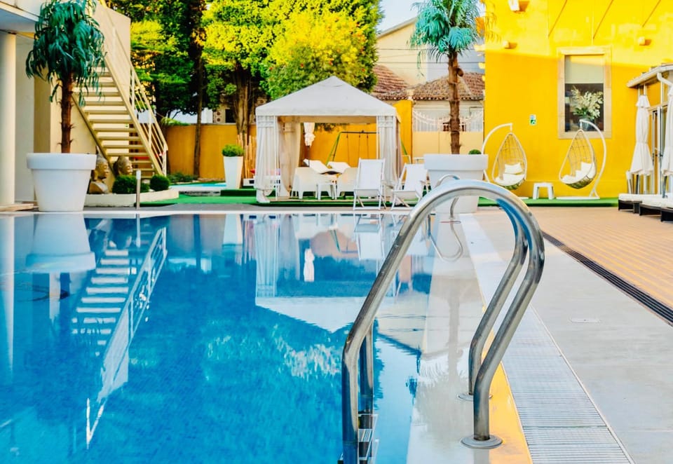 Patio, Pool view, Swimming pool