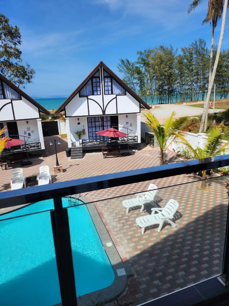 Pool view, Swimming pool
