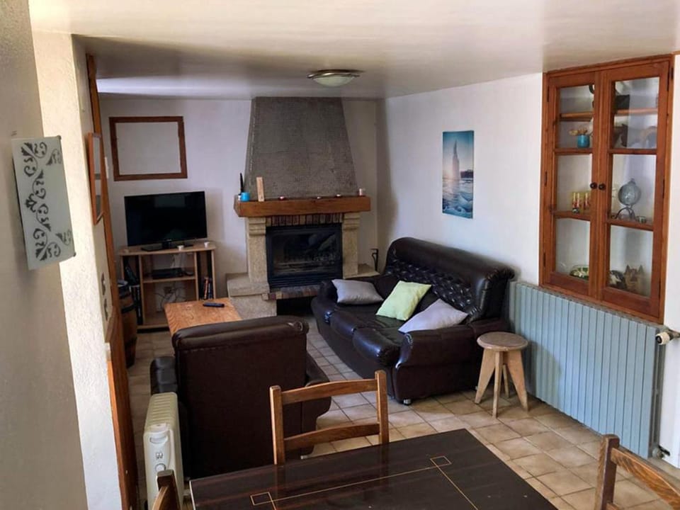 Communal lounge/ TV room, TV and multimedia