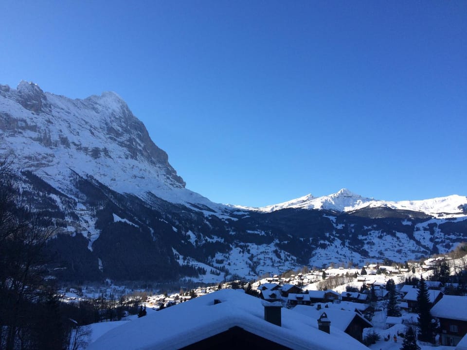 Nearby landmark, Day, Natural landscape, Winter, Mountain view