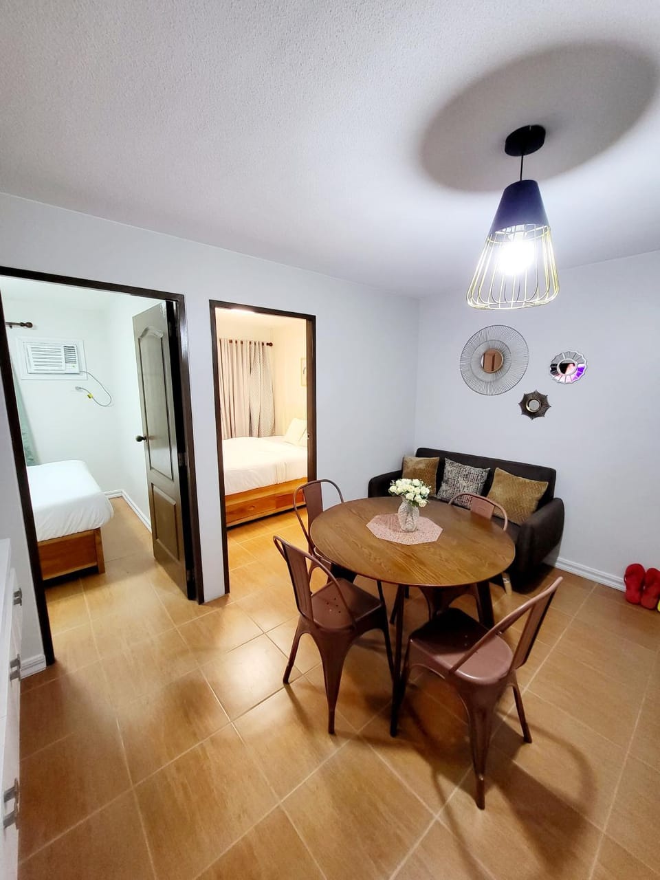 Photo of the whole room