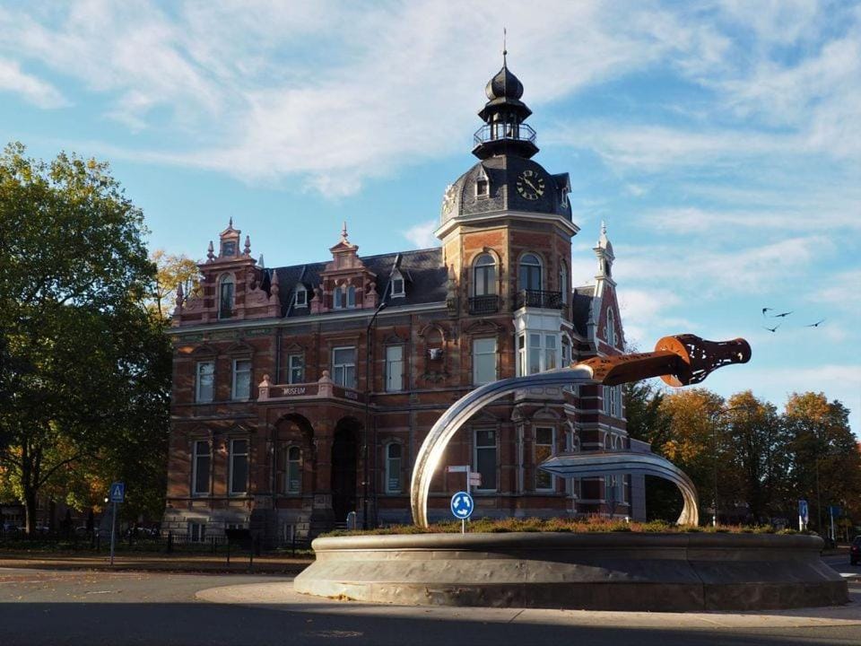 Nearby landmark