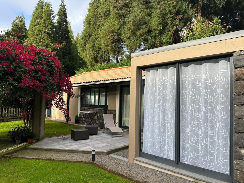 Property building, Patio, Garden