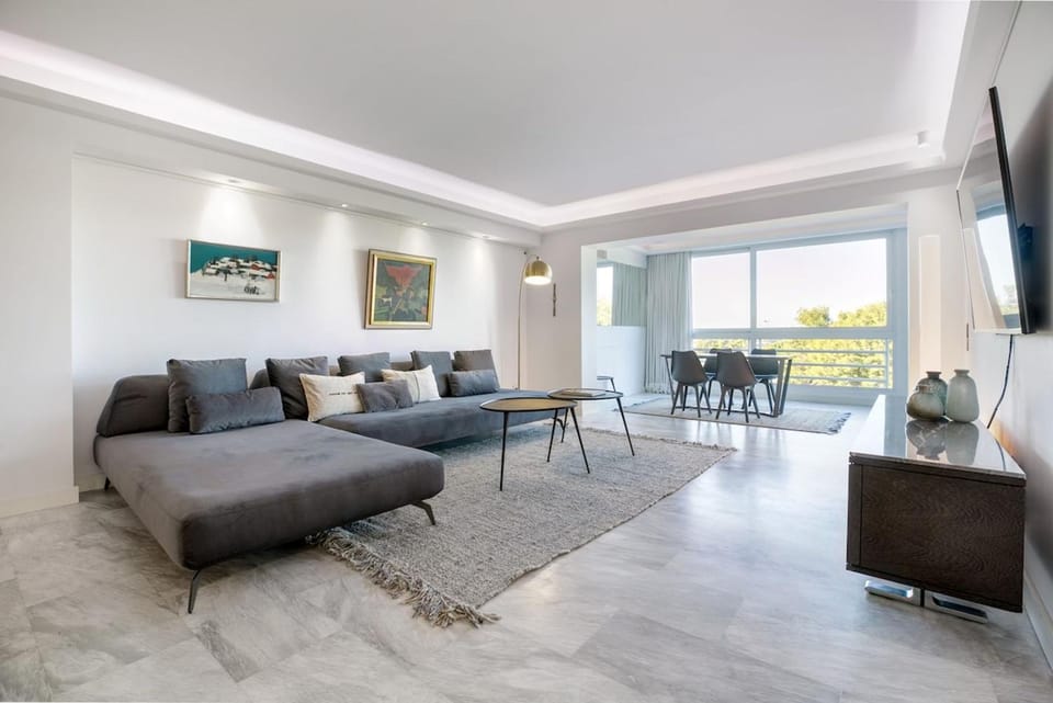 South Blue Luxury Apartment in Vouliagmeni Apartment in Vouliagmeni