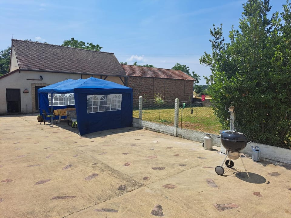 L'écusson House in Centre-Val de Loire